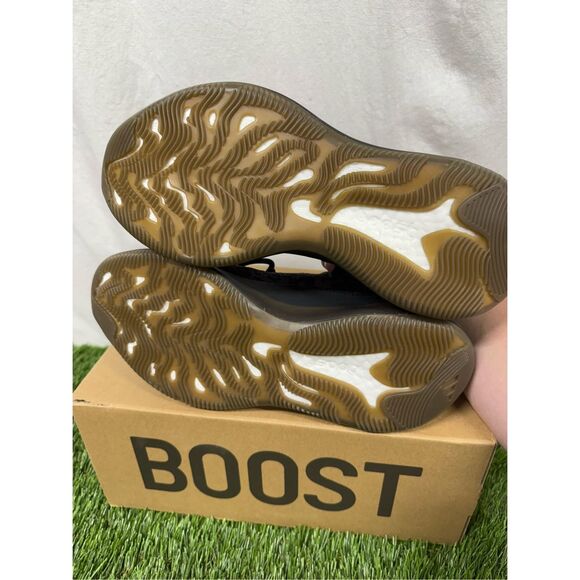 NEW‎ Yeezy Boost 380 Onyx Size Mens Size 10 FZ1270 Non Reflective - Picture 6 of 7